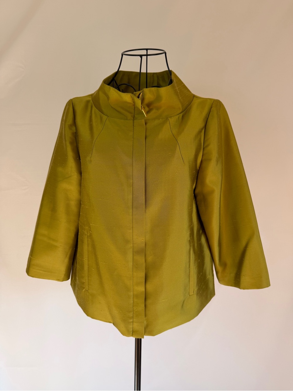 Olive Green Short Stand-Collar Jacket